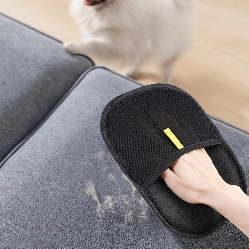 Pet Hair Removal Glove – Washable, Portable, Gentle on Fabrics